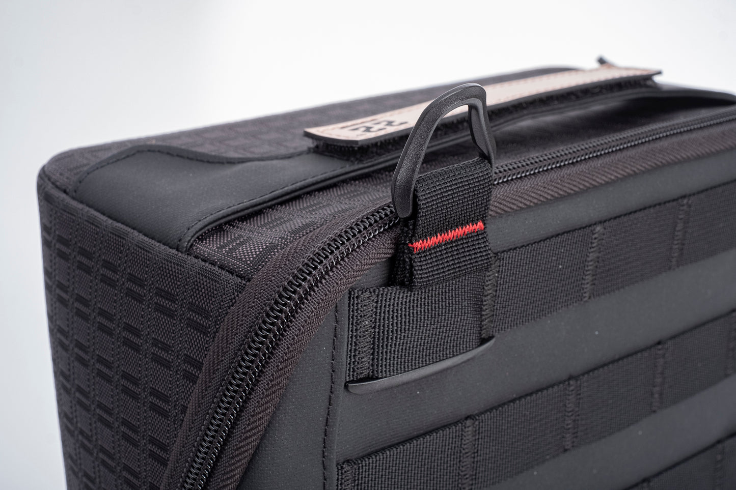 Chameleon™ Carryall